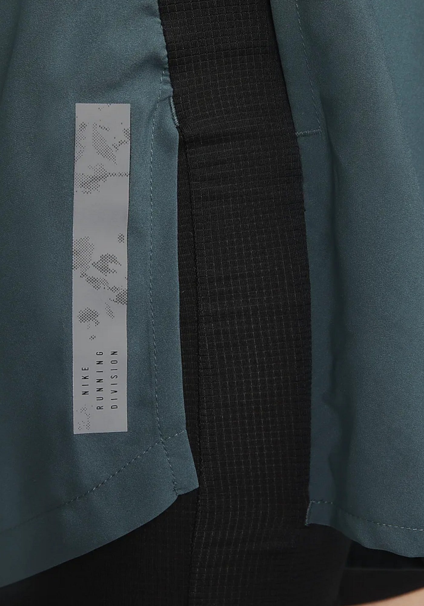 PANTALONCINI Verde/nero Nike