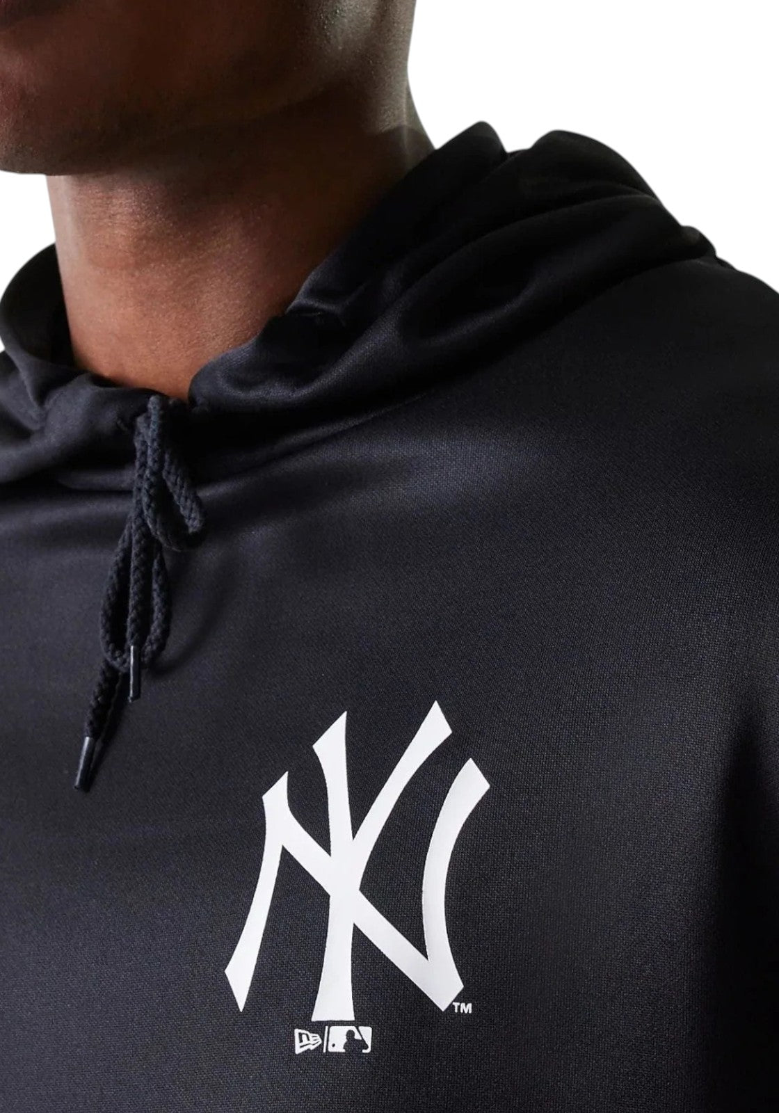 FELPE Nero/bianco New Era