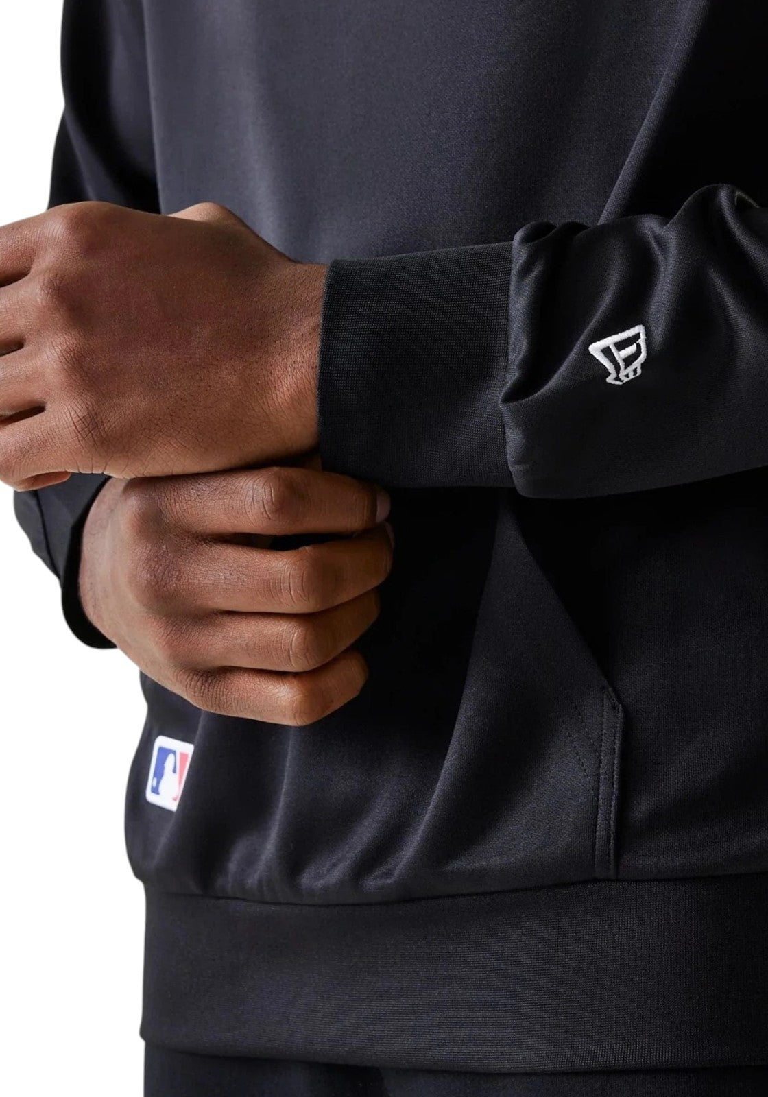 FELPE Nero/bianco New Era