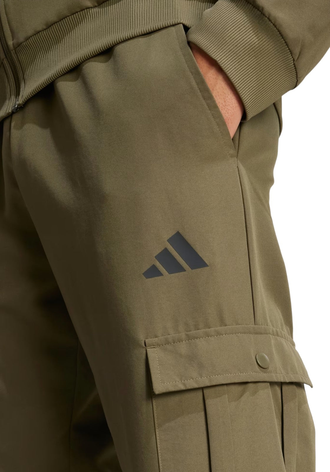 TUTE Verde Militare Adidas