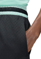 PANTALONCINI Nero/verde Nike