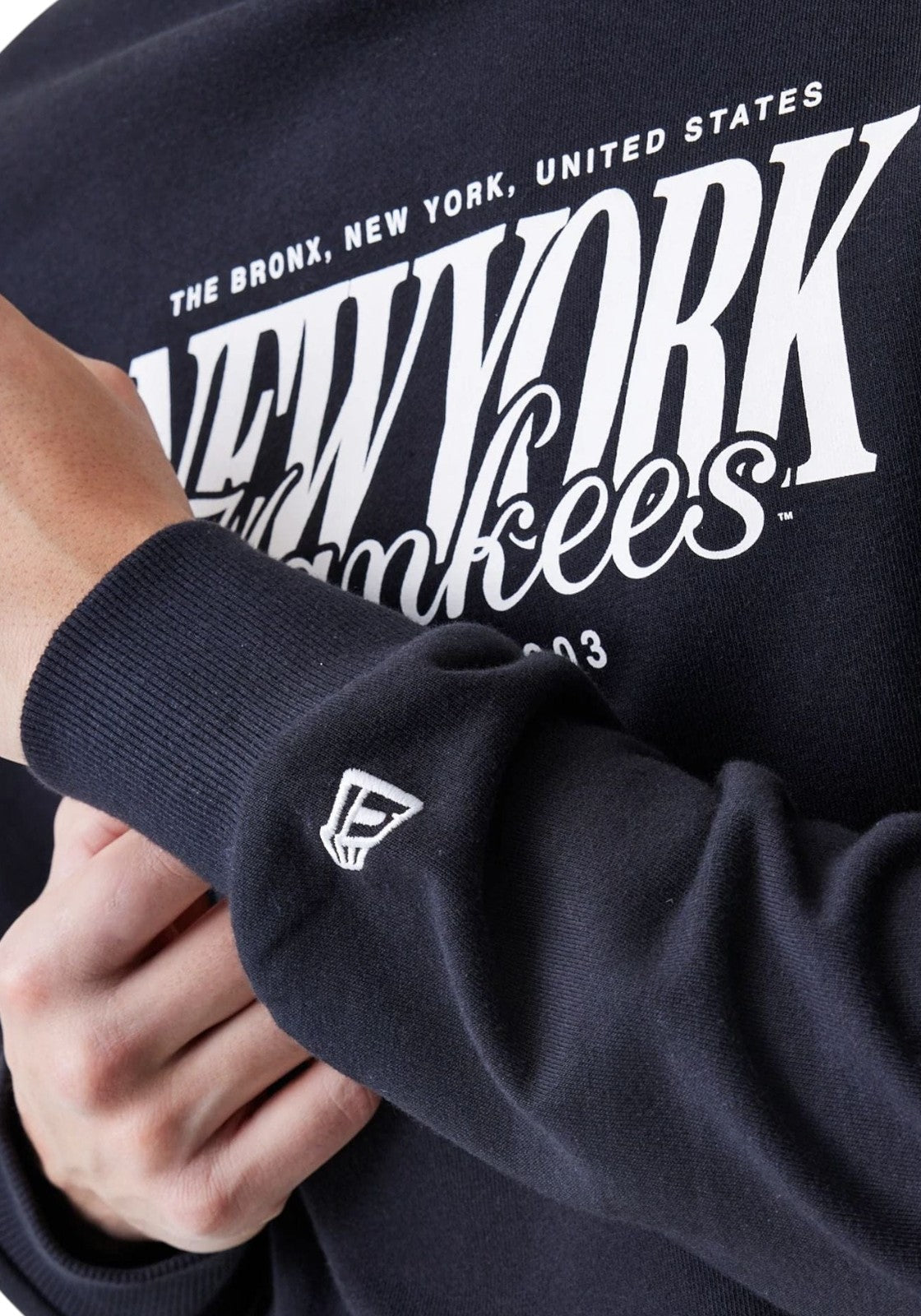 FELPE Nero/bianco New Era