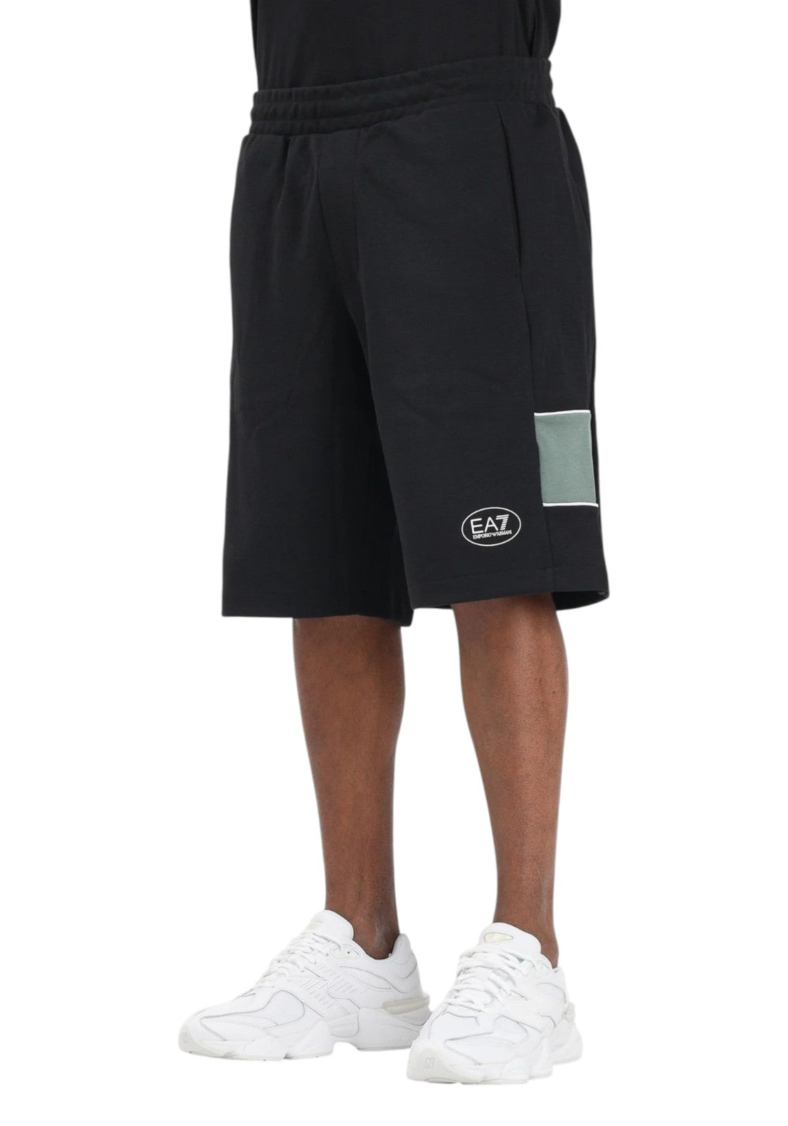 PANTALONCINI Nero/verde Ea7