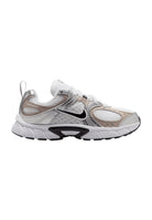 SCARPE Grigio/argento Nike