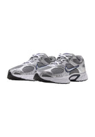 SCARPE Grigio/argento Nike