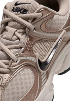 SCARPE Beige/bronzo Nike